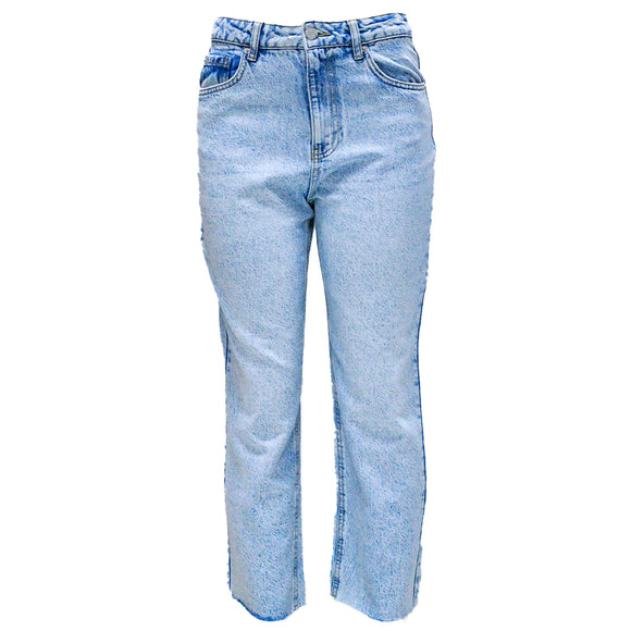 LIGHT WASH STRAIGHT FIT JEANS