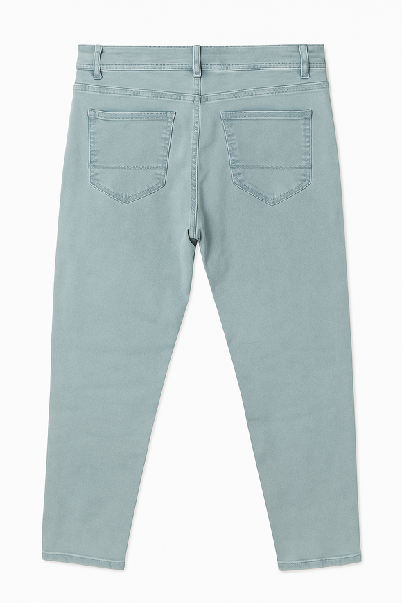 Straight Fit Light Wash