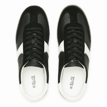 Black Plain Sneakers Nawao.com