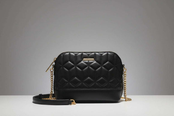 Black Quilting Crossbody Bag Nawao.com