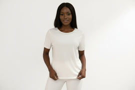 White Top Whit Neck Pearl Detalis