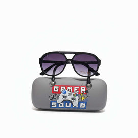Wayfarer Sunglasses With Printed Case Nawao.com