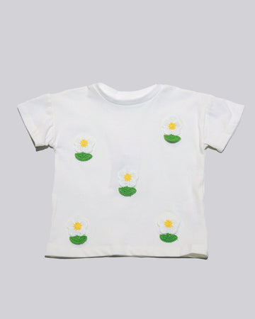 White Crochet Applique Tshirt Nawao.com