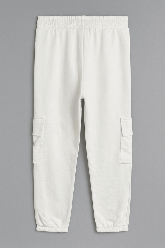 White Jogger With Cargo Pocket Nawao.com