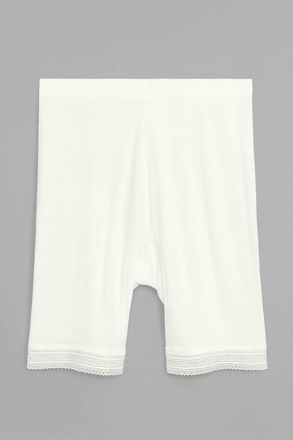 White Knit Short Nawao.com