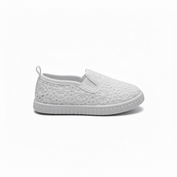 White Slip On White Nawao.com